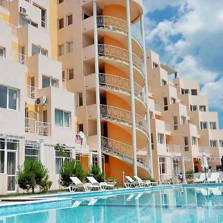 Pirvate Studio In Vanila Garden Apartcomplex Солнечный берег